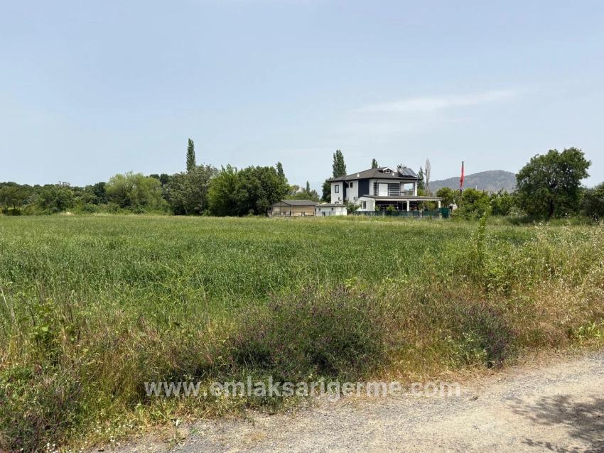 2100 M2 Großes Grundstück Zum Verkauf In Okçular Marmaris.