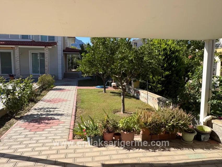 4+1-Zimmer Villa Zu verkaufen in Dalyan Bz. Ortaca - 520 m²