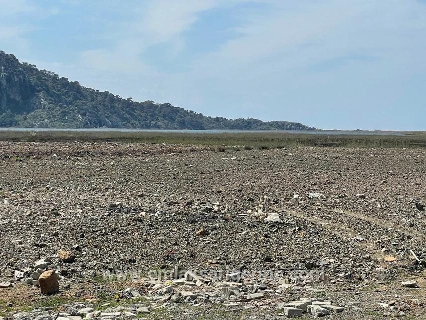 Feld Zu verkaufen in Dalyan Bz. Ortaca - Gehäuse-Zonierung - 19.600 m²