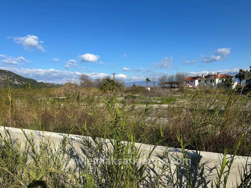 5.111 M² Großes Gewerbe- Und Wohngrundstück Zum Verkauf, Direkt An Der Hauptstraße In Dalyan Gelegen