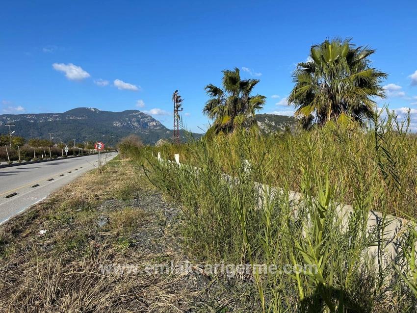 5.111 M² Großes Gewerbe- Und Wohngrundstück Zum Verkauf, Direkt An Der Hauptstraße In Dalyan Gelegen