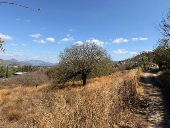 In Dalyan Karadağ Seeblick 5.000m2 zu verkaufen Acker