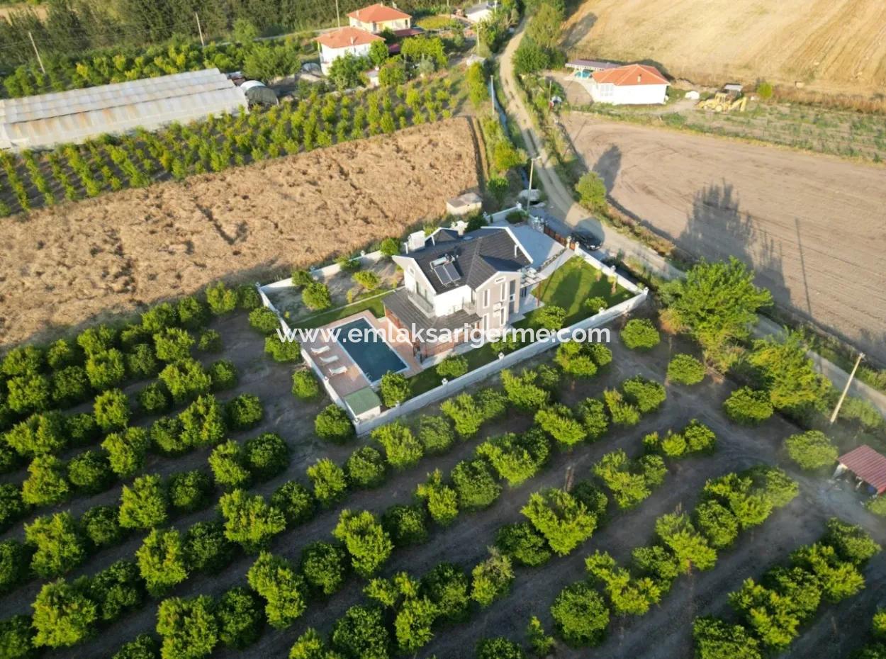 4 1 Villen Zum Verkauf Auf 14.136 M2 Feld In Eskiköy