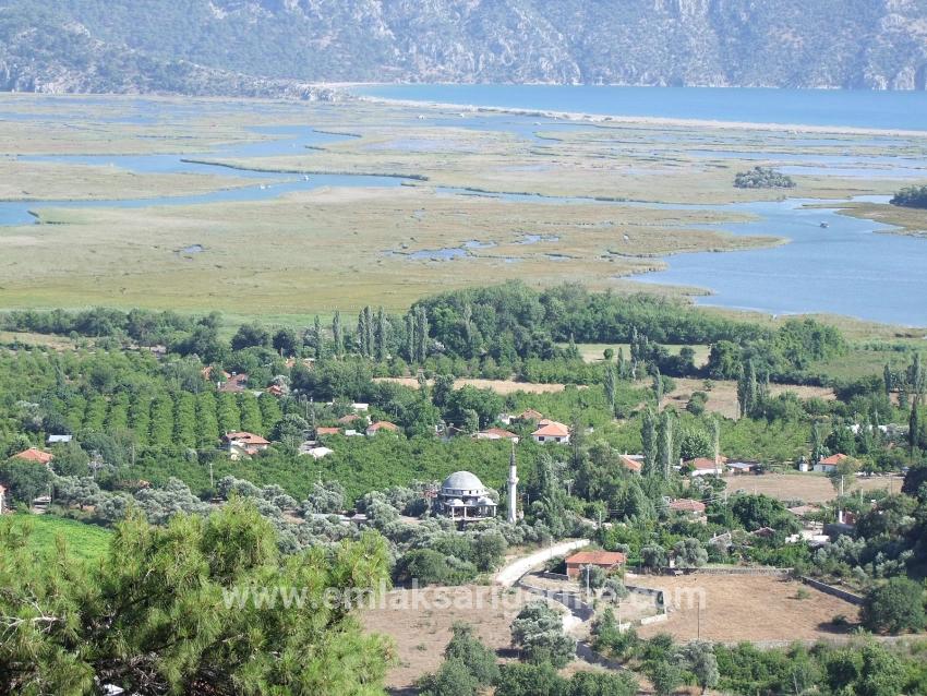 1252m2 Land For Sale With Lake View In Çandır