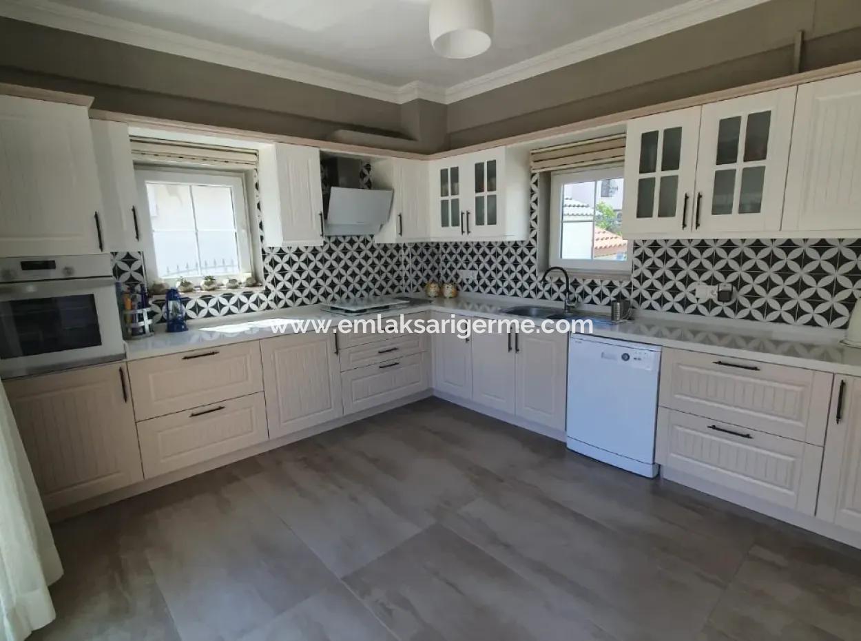 Villa For Sale In 514M2 Land In Dalyan Gülpinar
