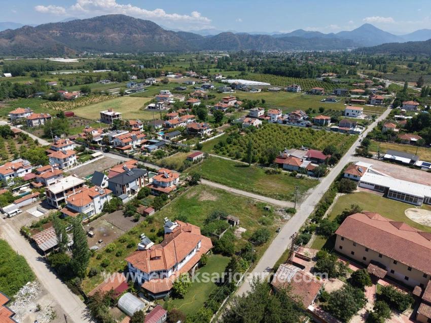 Okçular'da 1050m2 Köy Yerleşik Alanında Satılık Arsa