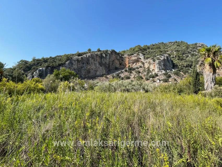 Çandır'da Kanala Sıfır 2765m2 Satılık Müstakil Ev