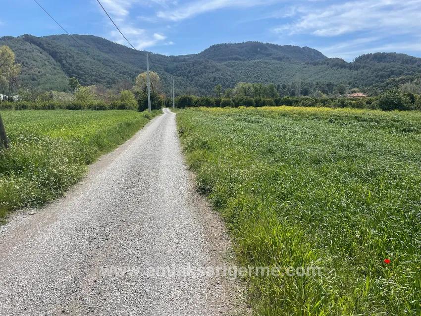 Ortaca Okçular Mah. Satılık Arsa - Konut İmar Durumlu - 736 m²