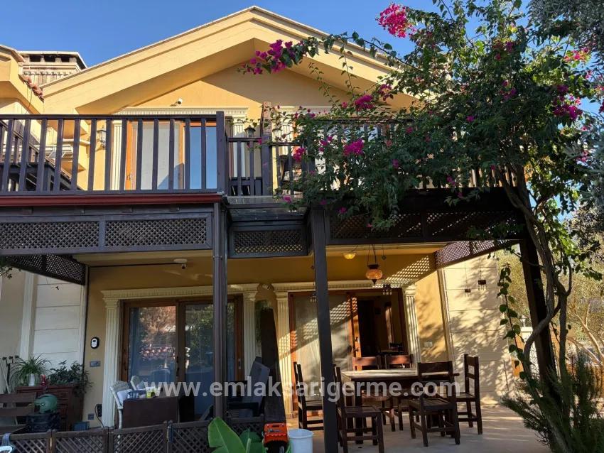 Ortaca Dalyan Mah. Satılık 4+2 Villa - 200 m²