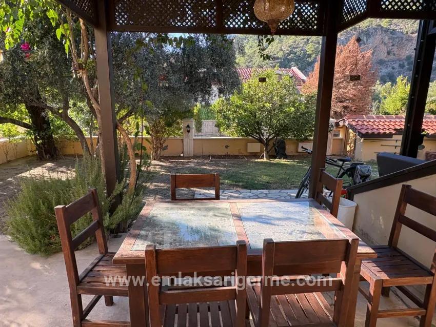 Ortaca Dalyan Mah. Satılık 4+2 Villa - 200 m²