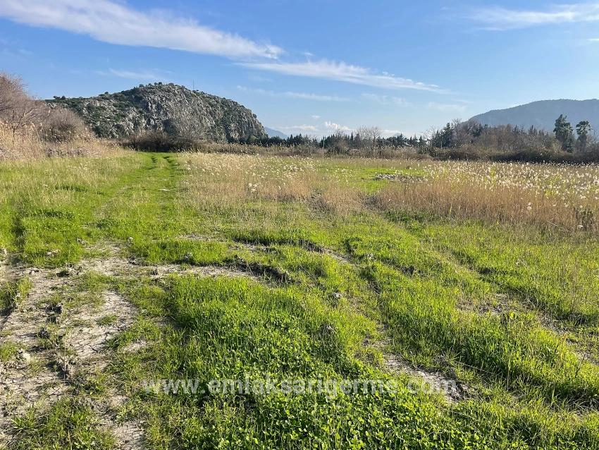 Ortaca Dalyan Mah. Satılık Arsa - Konut İmar Durumlu - 6.800 m²