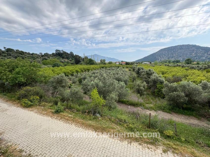 Çandır'da Deniz Ve Göl Manzaralı 1.721m2 Satılık Tarla