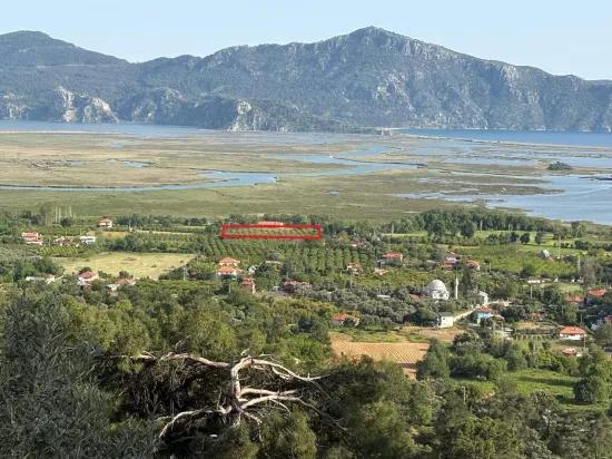Çandır'da göl ve doğa manzaralı 1252m2 satılık tarla