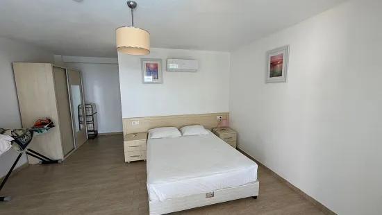 Dalyan Gökbel'de göl ve deniz manzaralı 4+1 satılık villa