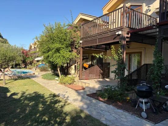 Dalyan Maraş'ta kral mezarları manzaralı 4+1 satılık villa