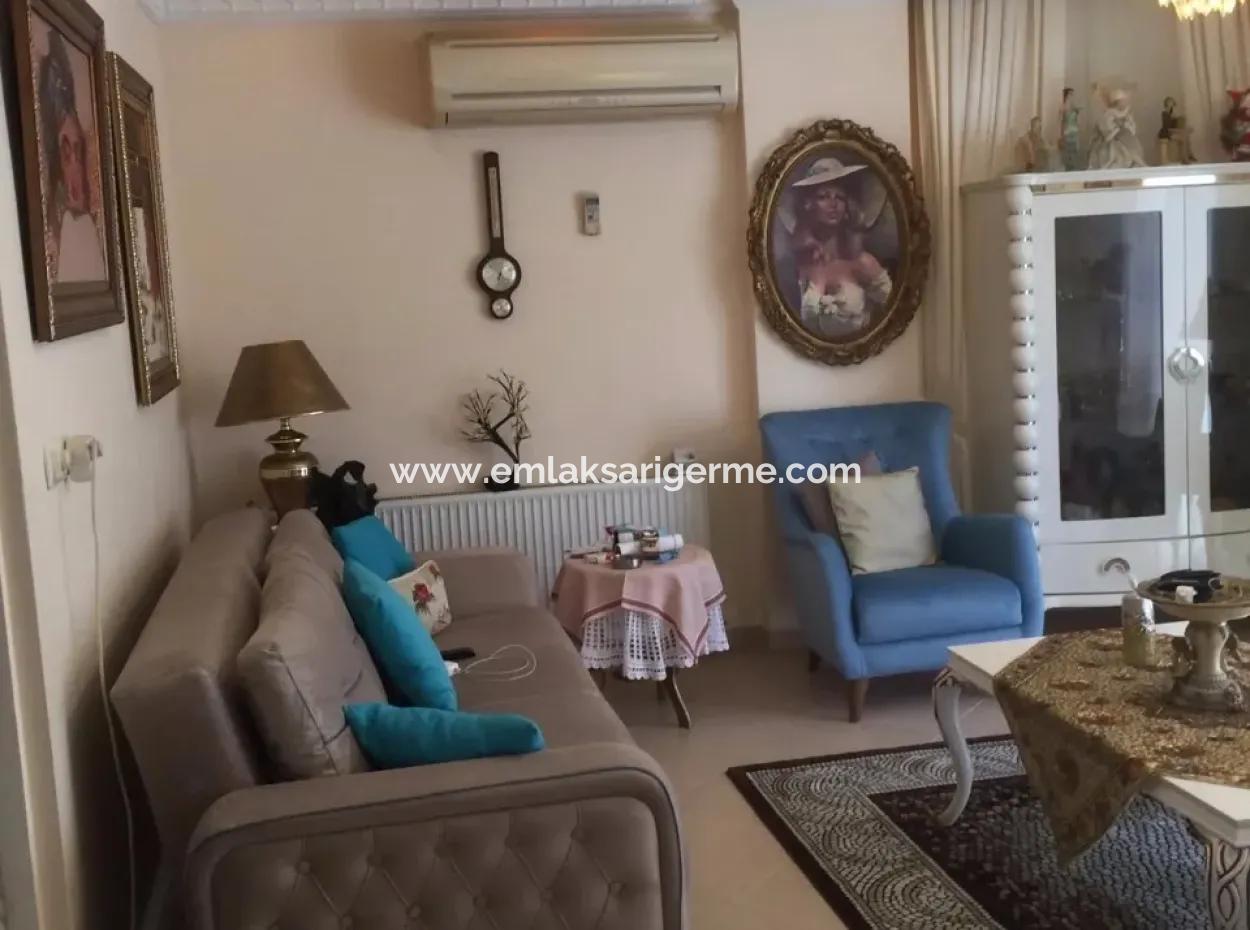 Alanya Telatiye Mahallesi Konaklı Mevkiinde Denize Yakın Köşebaşı 338M2 Arsa İçerisinde Satılık Villa