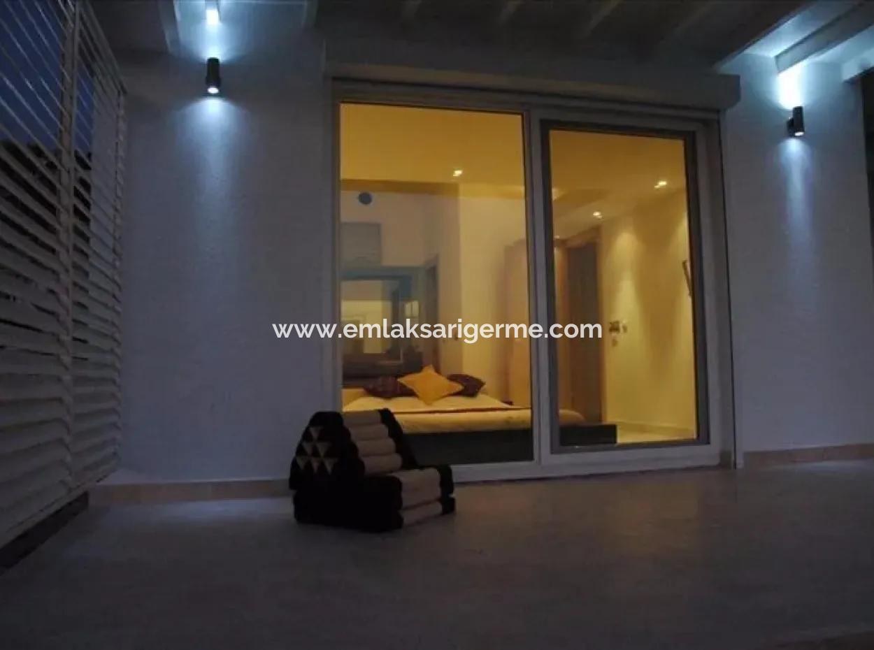 Kaş Denize Sıfır Satılık Villa Meyis Adasına Ve Deniz Manzaralı Satılık Villa