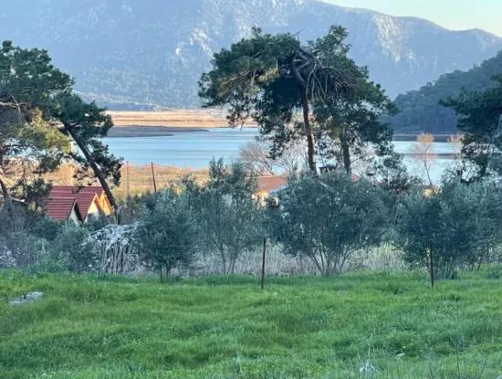 Çandır'sa Deniz Ve Göl Manzaralı 545M2 %15 İmarlı Satılık Arsa
